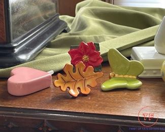 NORA FLEMING Bud Vase and Mini(s)