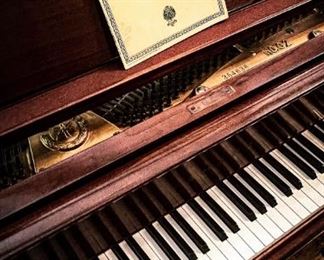 G2 Baby Grand Piano (Nippon /Gakki-1960's)