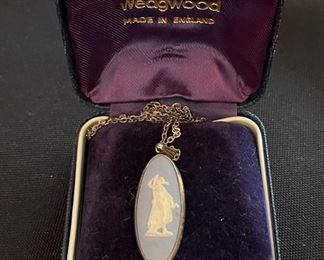 Hugh Jewelry Collection 