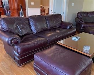 THOMASVILLE LEATHER SOFA COUCH