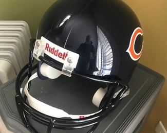 RIDDELL BEARS FOOTBALL HELMET