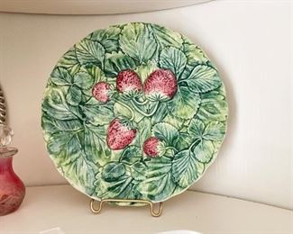 Strawberries Decorative Plate