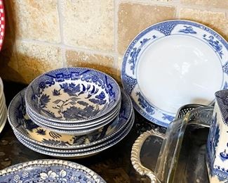 Blue Willow / Blue Transferware