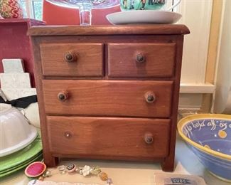 Miniature Wooden Chest of Drawers (missing one knob)