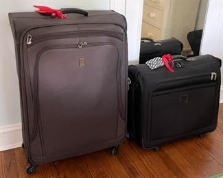 Luggage / Suitcases
