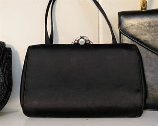 Women's Purses & Handbags