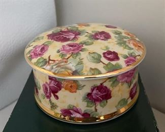 Porcelain Trinket Box