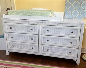White Wicker 6-Drawer Chest / Dresser