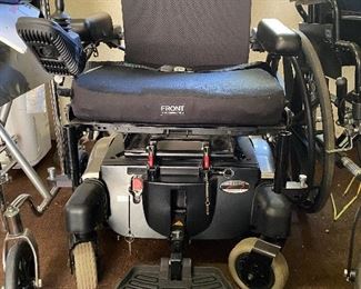 Quickie Freestyle M11 Power chair, excellent condition