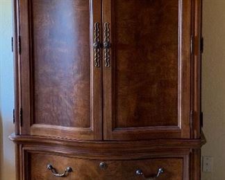 Thomasville Armoire