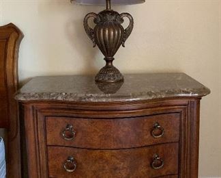Thomasville Nightstand pair