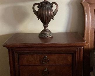 Thomasville Nightstand x 2