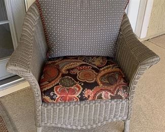 Wicker Patio Furniture: 4 Chairs, Ottoman and Side Table