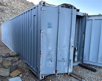 33	

40’ Container
Contents in/on/around container are NOT included!
IF YOU ARE THE WINNING BIDDER ON THIS LOT... YOU CAN NOT PICK UP UNTIL APRIL 7TH FROM 9AM-1PM...