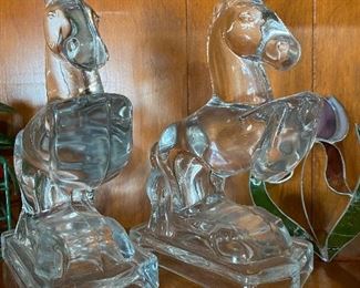 Glass bookends