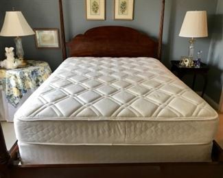 Queen mattress and box springs