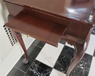 rectangular table with raised edge and rounded legs - 27" high x 29" wide x 18" deep