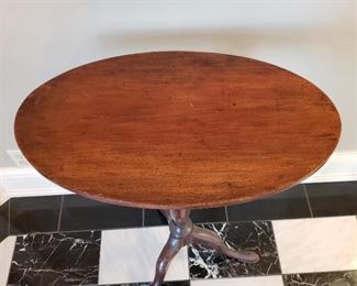Simple oval side table - 30" tall x 23" wide x 14" deep