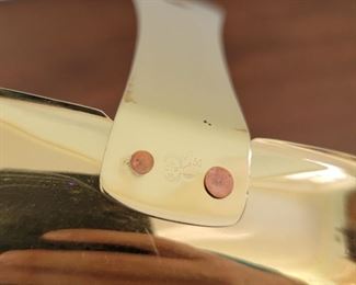 candle holder - 6.5" high x 7" x 5"