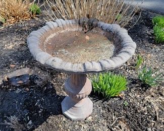 Bird bath - 29" high x 26" diameter