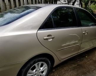 2006 Camry LE  (202,961 miles)  Good Condition  ~ Notice marks on back passenger door.  