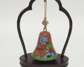 1005	CLOISONNE BELL W/WOOD STAND, BELL APPROXIMATELY 2 1/2 IN HIGH
