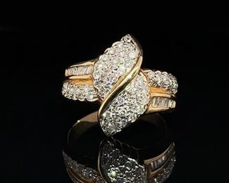 Classy 1.25 Carat Diamond Cluster Estate Ring in 14k Yellow Gold.