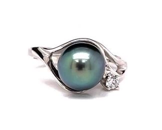 South Sea Tahitian Peacock pearl and diamond estate ring in 14k white gold.