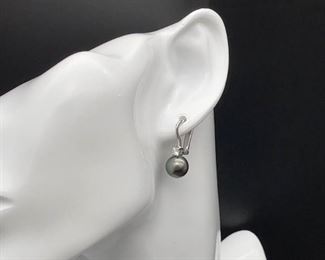 Beautiful South Sea Tahitian Peacock Pearl and Diamond Estate Earrings in 14k White Gold.