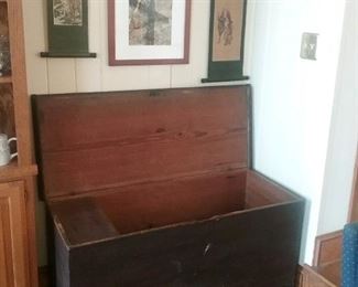 Oconee county six board blanket chest original finish