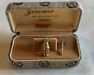 HALF OFF! $20.00 NOW, WAS $40.00....................Sterling with Gold Overlay Golf Club Tac Pin (C215)