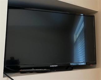HALF OFF! $25.00 NOW, WAS $50.00..................32” Element LED Backlit TV (C183)F