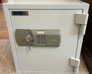 REDUCED! $67.50 NOW, WAS $90.00...................Brinks Safe (C161)