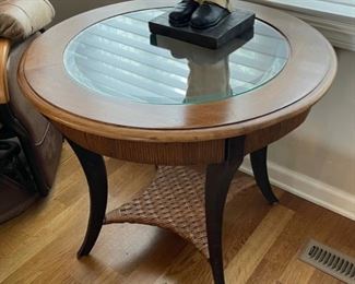 HALF OFF! $75.00 NOW, WAS $150.00....................Small SOLID End Table with Beveled Glass 28" diameter, 24" tall (C146)
