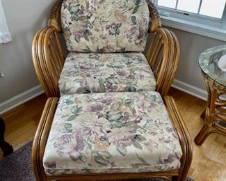 6 Piece Set: sofa, chair, ottoman, 3 tables and rug (C140)