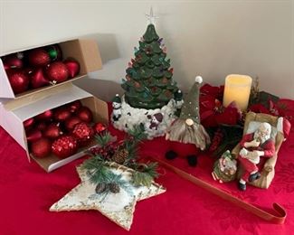 $10.00...............Christmas Decor (C128)