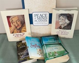CLEARANCE ! $3.00 NOW, WAS $10.00..............New Peace of Mind Planner and Books (C121)