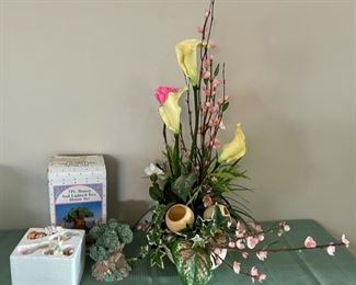 CLEARANCE ! $3.00 NOW, WAS $10.00.....................Spring Decor (C107)