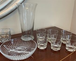 CLEARANCE ! $4.00 NOW, WAS $16.00...................Glassware (C069)