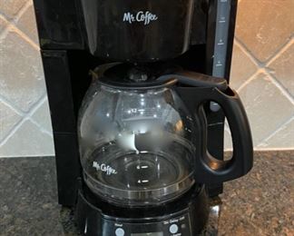 HALF OFF! $6.00 NOW, WAS $12.00....................Mr. Coffee maker (C035)