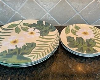 HALF OFF! $8.00 NOW, WAS $16.00..................4 large and 4 smaller Precidio Melamine Plates (C029)