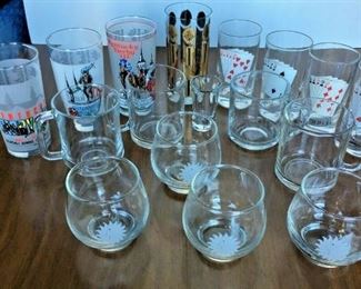 https://www.ebay.com/itm/124679424726	KG0058 LOT OF BAR GLASSES 17 PCS - Kentucky Derby …. Local Pickup		Buy-It-Now	19.99
