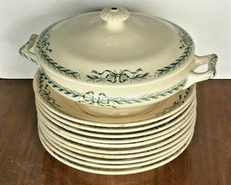 https://www.ebay.com/itm/114769468139	CC0029 DINNER PLATES AND SOUP TUREEN 		Buy-It-Now	 $20.00 
