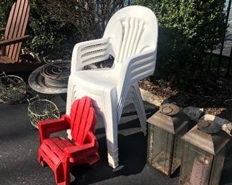 Items Located On The Back Driveway / Patio