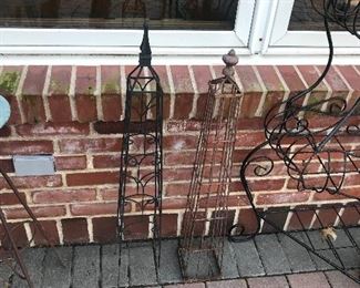 Items Located On The Back Driveway / Patio