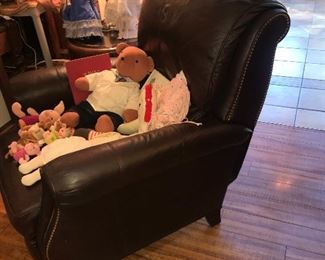 Items Located In The Family Room