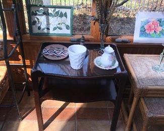 Items Located In The Sun Room