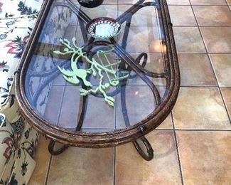 Items Located In The Sun Room