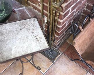 Items Located In The Sun Room