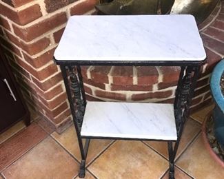 Items Located In The Sun Room